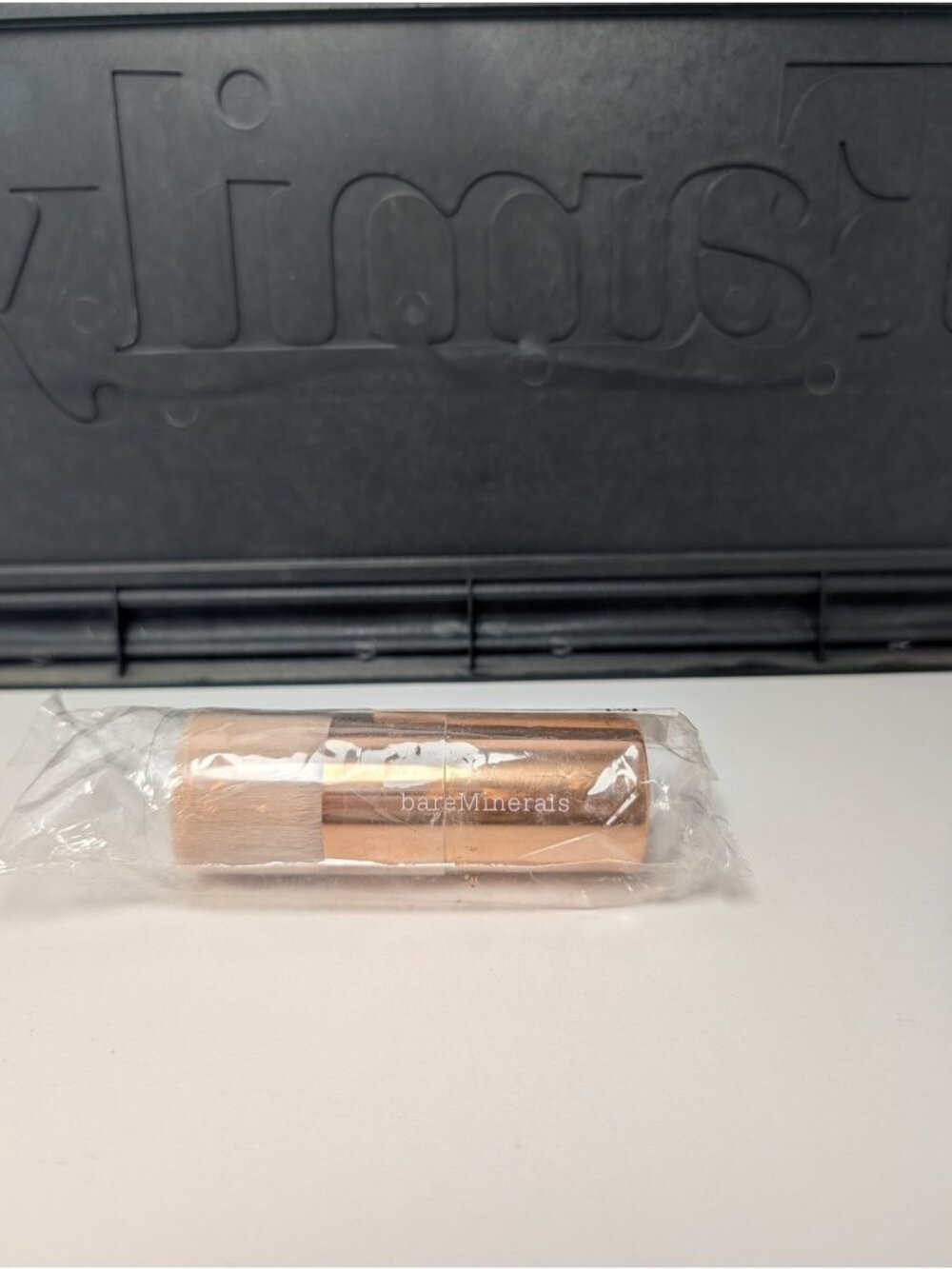 BareMinerals BM Gold BEAUTIFUL FINISH Brush Full Size Gold Foundation Brush